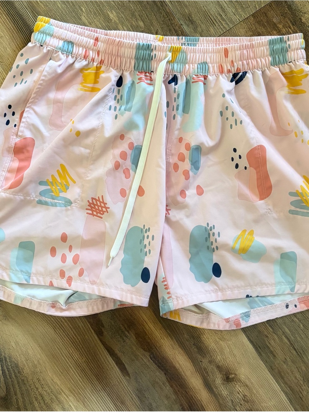 Men's Abstract Pastel Athletic Shorts - Pink